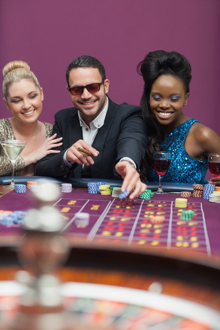 Simbol liar dan tersebar dalam slot Red Tiger